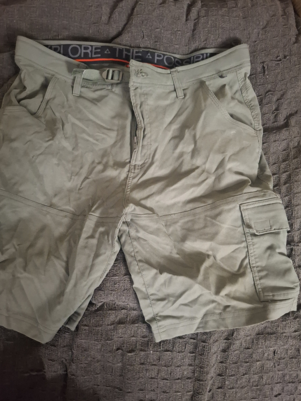 Gerry Weber Men's Cargo Shorts in Light Olive Green